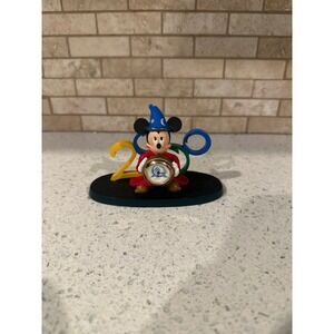 Walt Disney World 1999 Cast Holiday Celebration Sorcerer Mickey Mouse 117